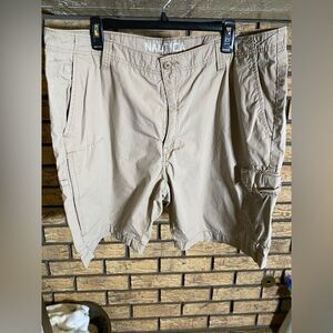 ‎Tan nautical shorts